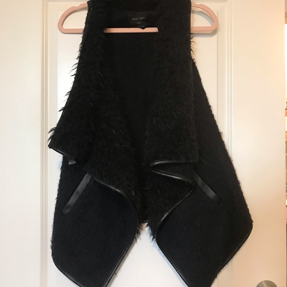 Love Tree Faux-Fur Vest